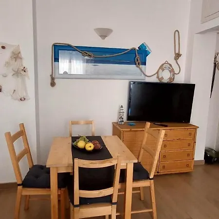 Brigitte's House Apartment